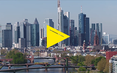 Mit Klick auf das Bild öffnet sich das Video "Skyline & Commerzbank-Hochhaus" auf YouTube.