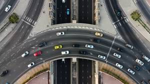 Luftaufnahme von Autobahnkreuzen Blick von oben