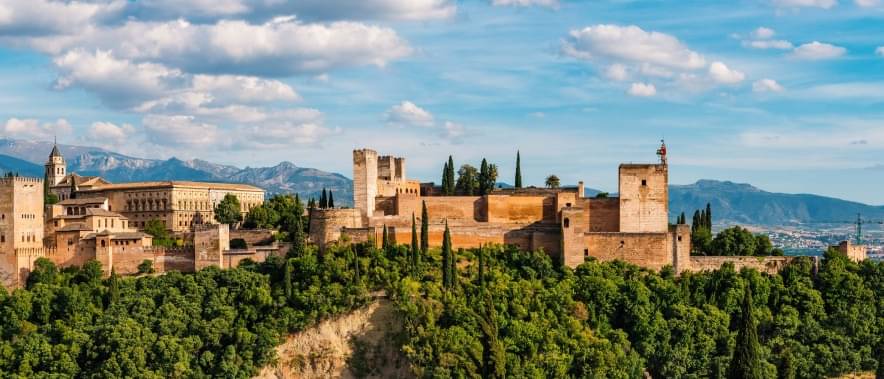 Bild zeigt eine Spanische Burg / Schloss - Reisetipps Spanien